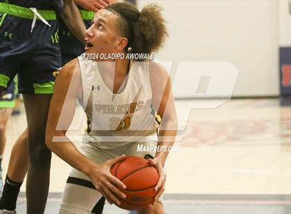 Thumbnail 1 in V.R. Eaton vs. Crandall (Denton Ryan Holiday Showcase) photogallery.