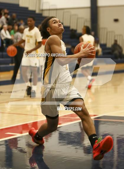 Thumbnail 2 in V.R. Eaton vs. Crandall (Denton Ryan Holiday Showcase) photogallery.