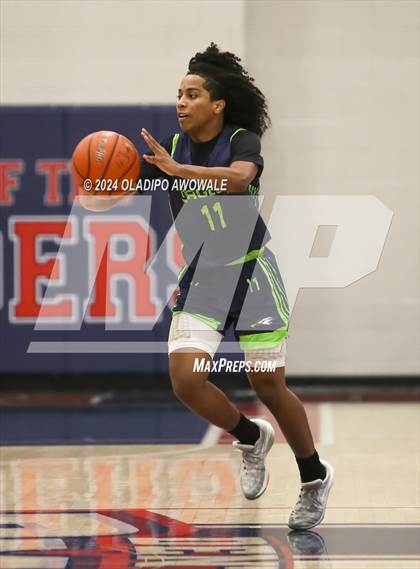 Thumbnail 3 in V.R. Eaton vs. Crandall (Denton Ryan Holiday Showcase) photogallery.