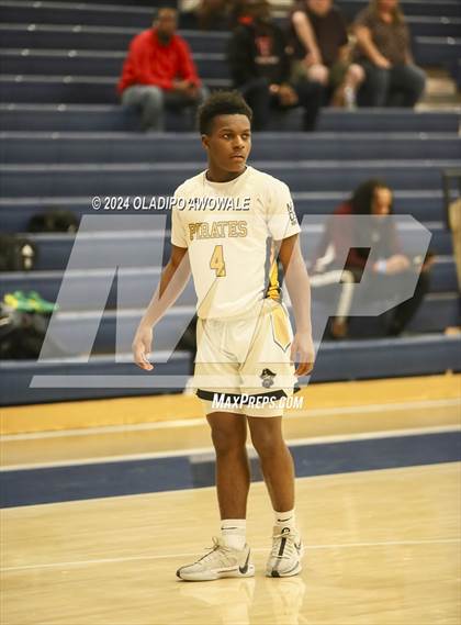 Thumbnail 2 in V.R. Eaton vs. Crandall (Denton Ryan Holiday Showcase) photogallery.