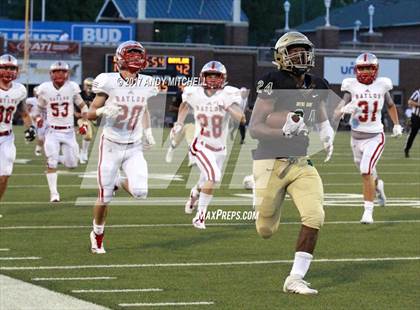 Thumbnail 2 in Notre Dame vs. Baylor (Chattanooga Kickoff Classic) photogallery.