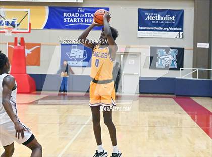 Thumbnail 3 in Richardson vs Summer Creek (McDonald's Texas Invitational) photogallery.