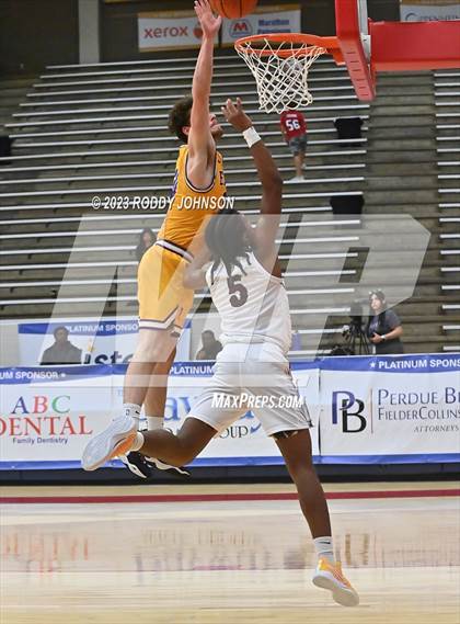 Thumbnail 1 in Richardson vs Summer Creek (McDonald's Texas Invitational) photogallery.