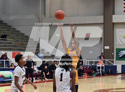 Thumbnail 1 in Richardson vs Summer Creek (McDonald's Texas Invitational) photogallery.