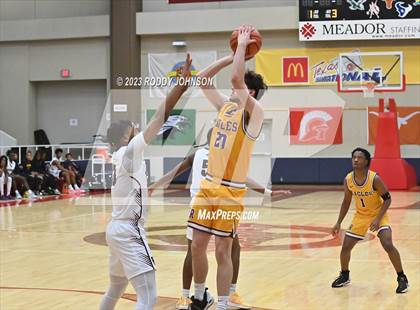 Thumbnail 2 in Richardson vs Summer Creek (McDonald's Texas Invitational) photogallery.
