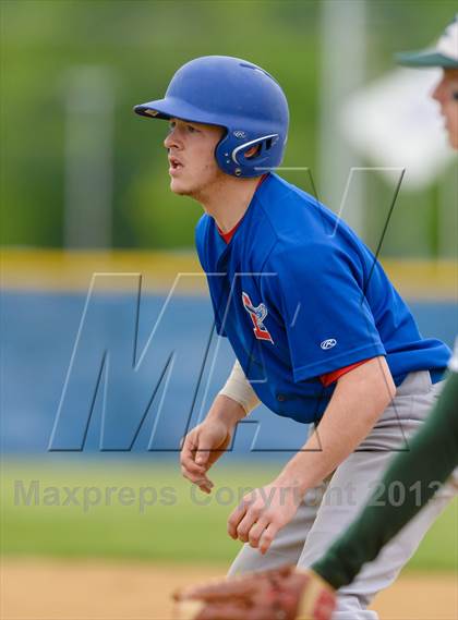 Thumbnail 2 in Grayslake Central v. Lakes (IHSA Class 3A Regional Final) photogallery.