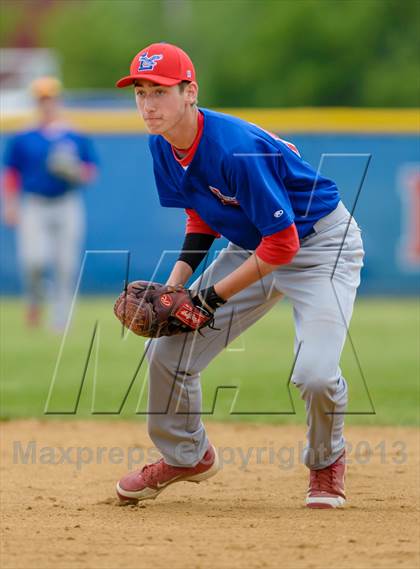 Thumbnail 3 in Grayslake Central v. Lakes (IHSA Class 3A Regional Final) photogallery.