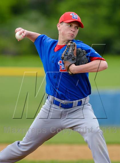 Thumbnail 2 in Grayslake Central v. Lakes (IHSA Class 3A Regional Final) photogallery.