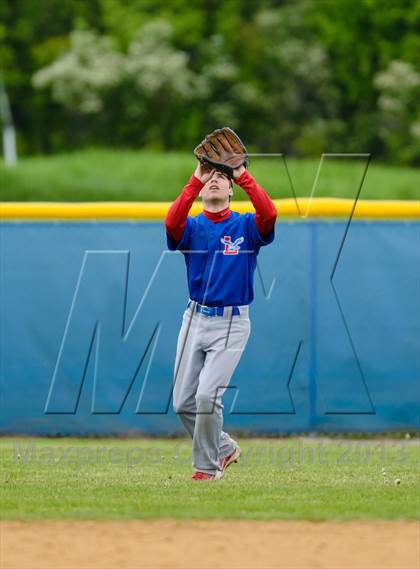 Thumbnail 1 in Grayslake Central v. Lakes (IHSA Class 3A Regional Final) photogallery.