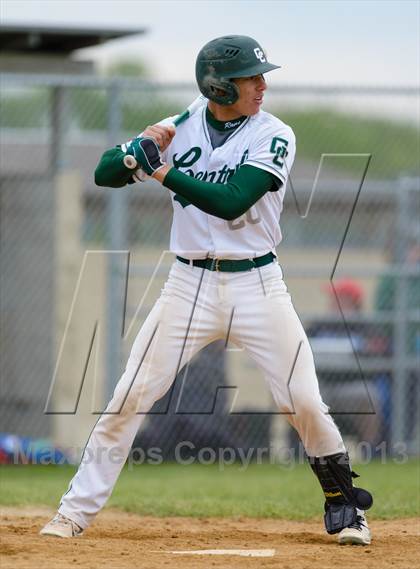 Thumbnail 1 in Grayslake Central v. Lakes (IHSA Class 3A Regional Final) photogallery.