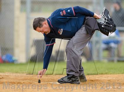 Thumbnail 1 in Grayslake Central v. Lakes (IHSA Class 3A Regional Final) photogallery.