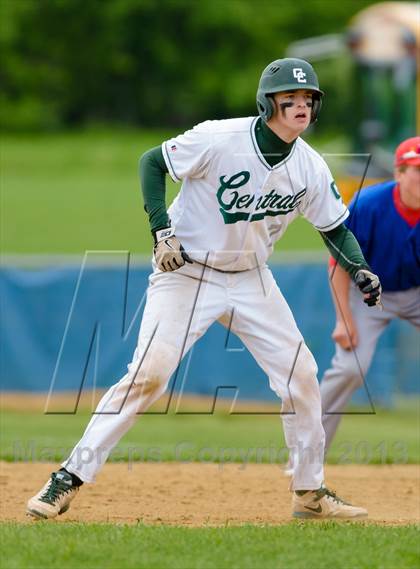 Thumbnail 2 in Grayslake Central v. Lakes (IHSA Class 3A Regional Final) photogallery.