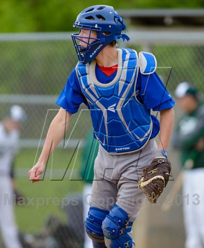 Thumbnail 2 in Grayslake Central v. Lakes (IHSA Class 3A Regional Final) photogallery.