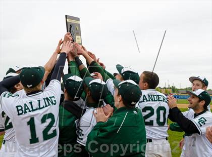 Thumbnail 2 in Grayslake Central v. Lakes (IHSA Class 3A Regional Final) photogallery.