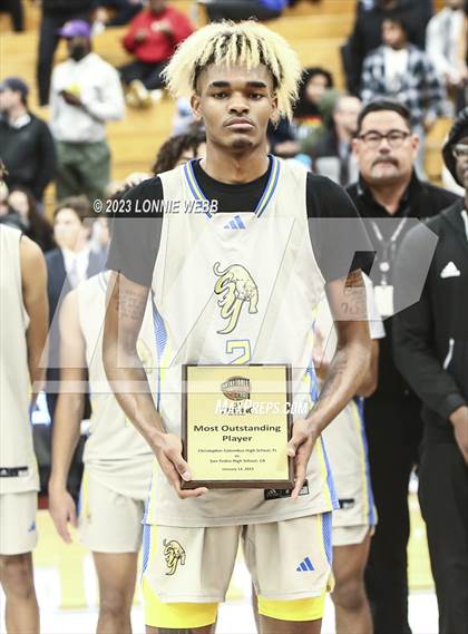 Thumbnail 3 in San Ysidro vs. Christopher Columbus (Spalding Hoophall Classic) photogallery.