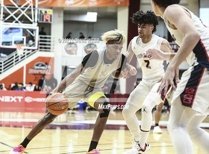 Thumbnail 3 in San Ysidro vs. Christopher Columbus (Spalding Hoophall Classic) photogallery.