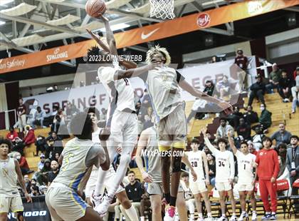 Thumbnail 3 in San Ysidro vs. Christopher Columbus (Spalding Hoophall Classic) photogallery.