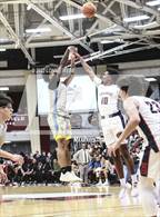 Photo from the gallery "San Ysidro vs. Christopher Columbus (Spalding Hoophall Classic)"