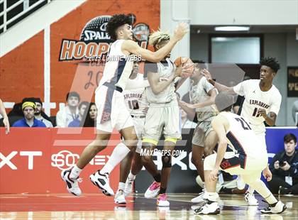 Thumbnail 1 in San Ysidro vs. Christopher Columbus (Spalding Hoophall Classic) photogallery.