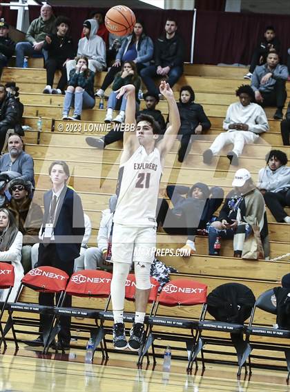 Thumbnail 2 in San Ysidro vs. Christopher Columbus (Spalding Hoophall Classic) photogallery.