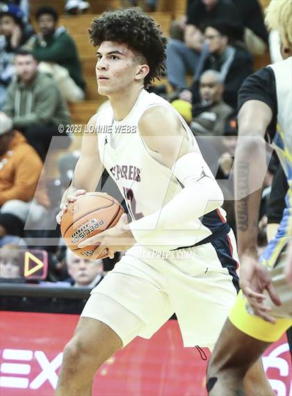 Thumbnail 3 in San Ysidro vs. Christopher Columbus (Spalding Hoophall Classic) photogallery.