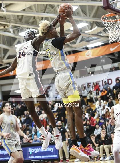 Thumbnail 3 in San Ysidro vs. Christopher Columbus (Spalding Hoophall Classic) photogallery.