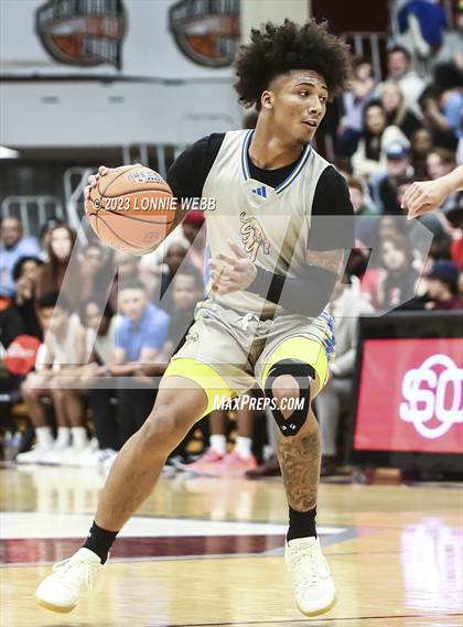 Thumbnail 3 in San Ysidro vs. Christopher Columbus (Spalding Hoophall Classic) photogallery.