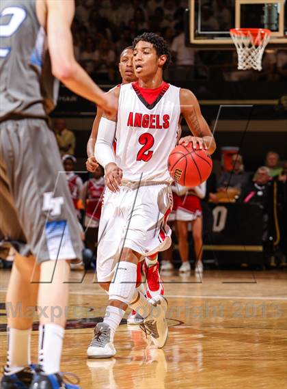 Thumbnail 1 in Denver East vs. Legend (CHSAA 5A Final Four) photogallery.