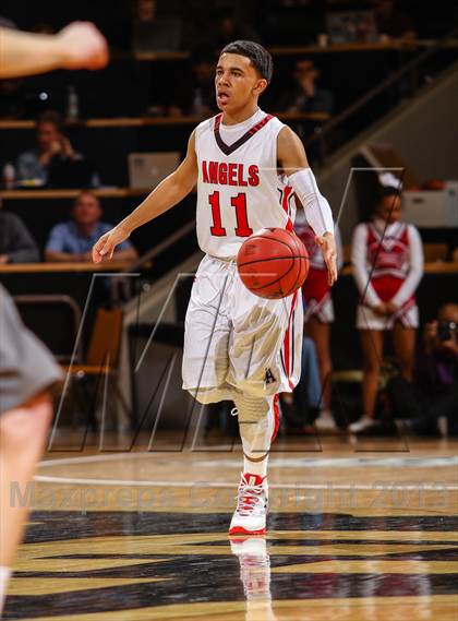 Thumbnail 1 in Denver East vs. Legend (CHSAA 5A Final Four) photogallery.