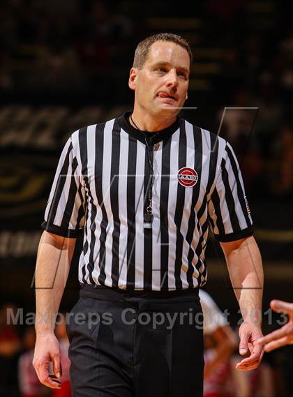 Thumbnail 2 in Denver East vs. Legend (CHSAA 5A Final Four) photogallery.