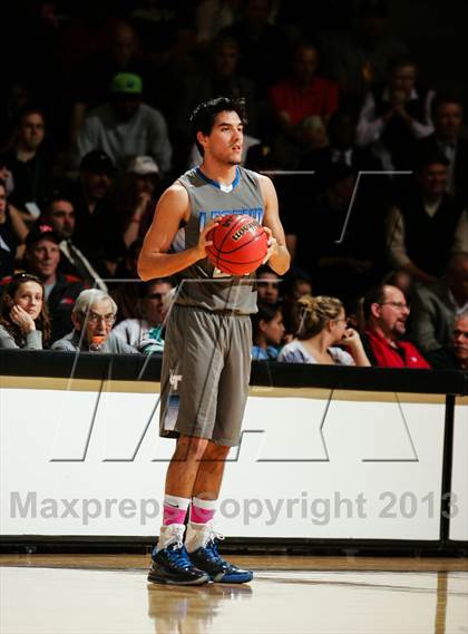 Thumbnail 3 in Denver East vs. Legend (CHSAA 5A Final Four) photogallery.