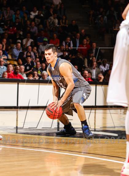 Thumbnail 3 in Denver East vs. Legend (CHSAA 5A Final Four) photogallery.