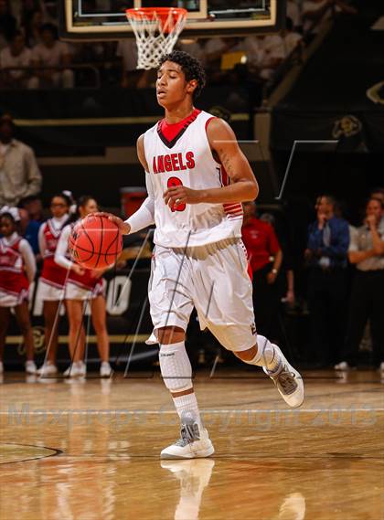 Thumbnail 3 in Denver East vs. Legend (CHSAA 5A Final Four) photogallery.