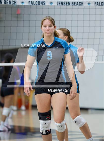 Thumbnail 3 in Lincoln Park Academy vs Jensen Beach (East Coast Challenge) photogallery.
