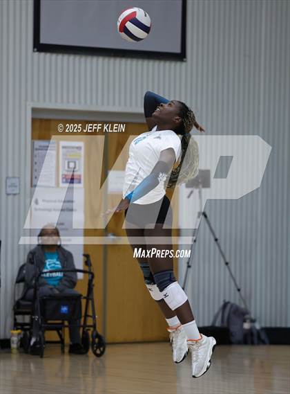 Thumbnail 2 in Lincoln Park Academy vs Jensen Beach (East Coast Challenge) photogallery.
