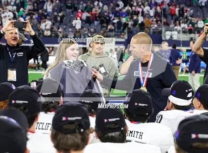 Thumbnail 3 in Southlake Carroll vs. Vandegrift (UIL 6A Division II Final Medal Ceremony) photogallery.