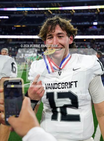 Thumbnail 2 in Southlake Carroll vs. Vandegrift (UIL 6A Division II Final Medal Ceremony) photogallery.