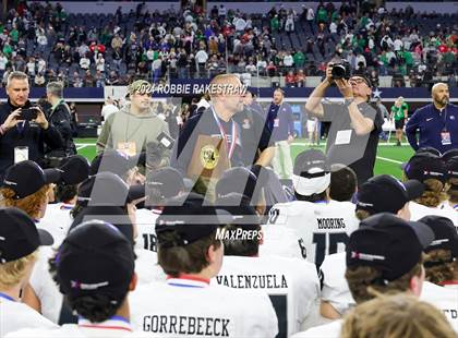 Thumbnail 2 in Southlake Carroll vs. Vandegrift (UIL 6A Division II Final Medal Ceremony) photogallery.