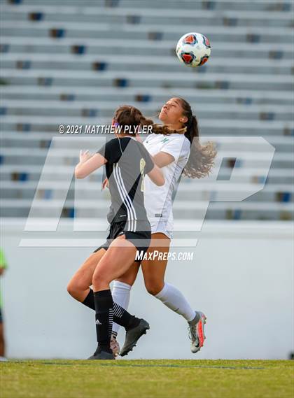 Thumbnail 2 in Pinecrest vs. Myers Park (1 of 2 - NCHSAA 4A Final - the game) photogallery.