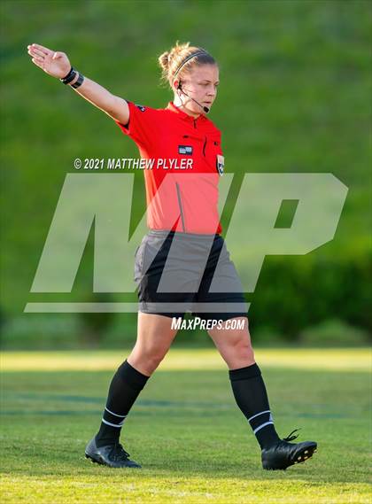 Thumbnail 2 in Pinecrest vs. Myers Park (1 of 2 - NCHSAA 4A Final - the game) photogallery.