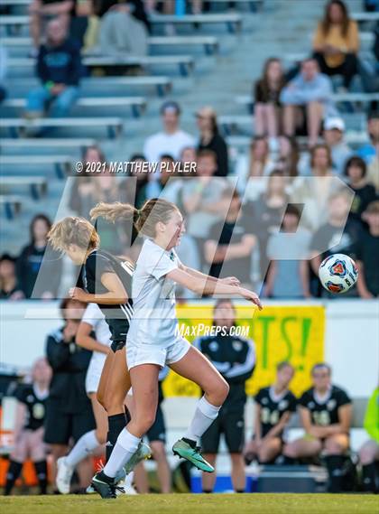 Thumbnail 2 in Pinecrest vs. Myers Park (1 of 2 - NCHSAA 4A Final - the game) photogallery.