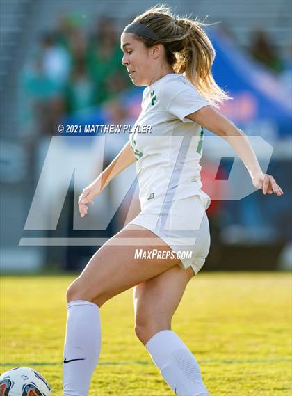 Thumbnail 3 in Pinecrest vs. Myers Park (1 of 2 - NCHSAA 4A Final - the game) photogallery.