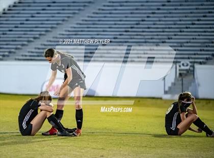 Thumbnail 3 in Pinecrest vs. Myers Park (1 of 2 - NCHSAA 4A Final - the game) photogallery.