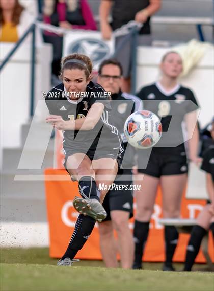 Thumbnail 1 in Pinecrest vs. Myers Park (1 of 2 - NCHSAA 4A Final - the game) photogallery.