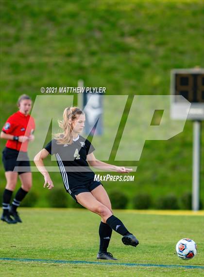 Thumbnail 2 in Pinecrest vs. Myers Park (1 of 2 - NCHSAA 4A Final - the game) photogallery.