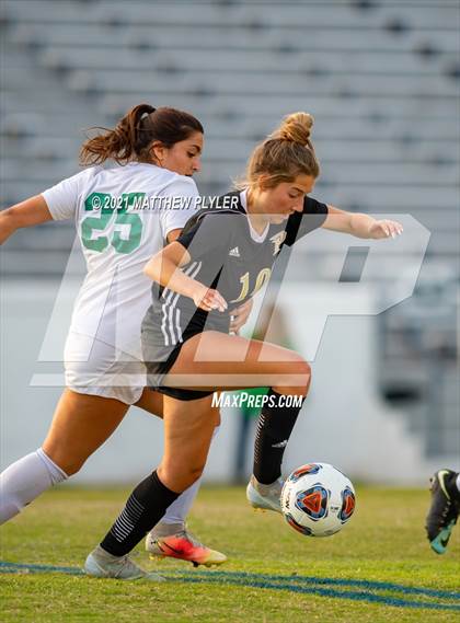Thumbnail 2 in Pinecrest vs. Myers Park (1 of 2 - NCHSAA 4A Final - the game) photogallery.
