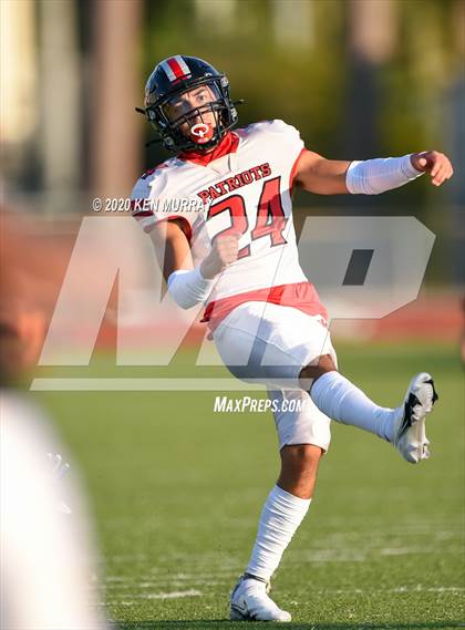 Thumbnail 1 in Goose Creek Memorial vs. Klein Forest photogallery.
