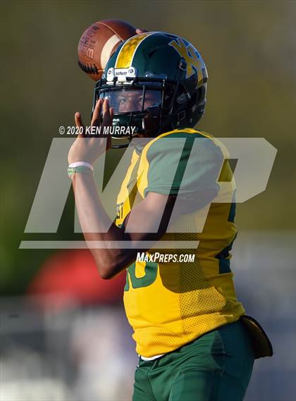 Thumbnail 2 in Goose Creek Memorial vs. Klein Forest photogallery.