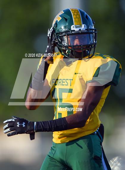 Thumbnail 2 in Goose Creek Memorial vs. Klein Forest photogallery.