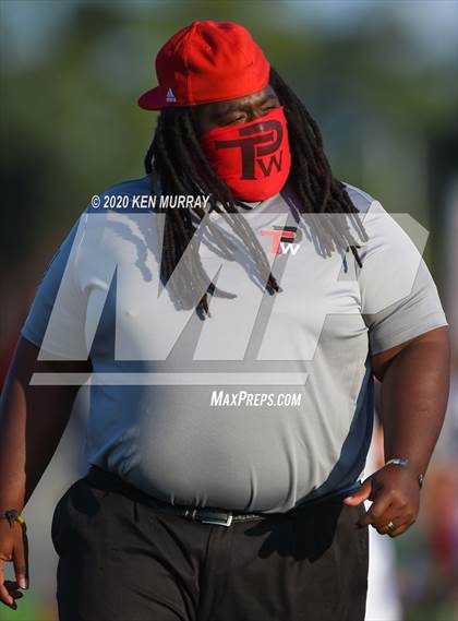 Thumbnail 2 in Goose Creek Memorial vs. Klein Forest photogallery.